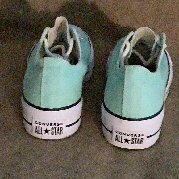 Converse All Star Womens size 10 - Picture 2 of 6